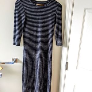 Maternity long sleeved dress